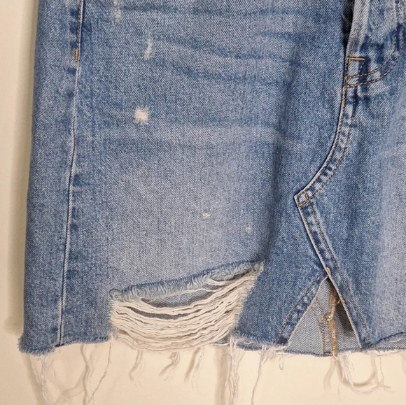 & Denim  button fly distressed bias cut jean skirt SZ 8 - Picture 5 of 7